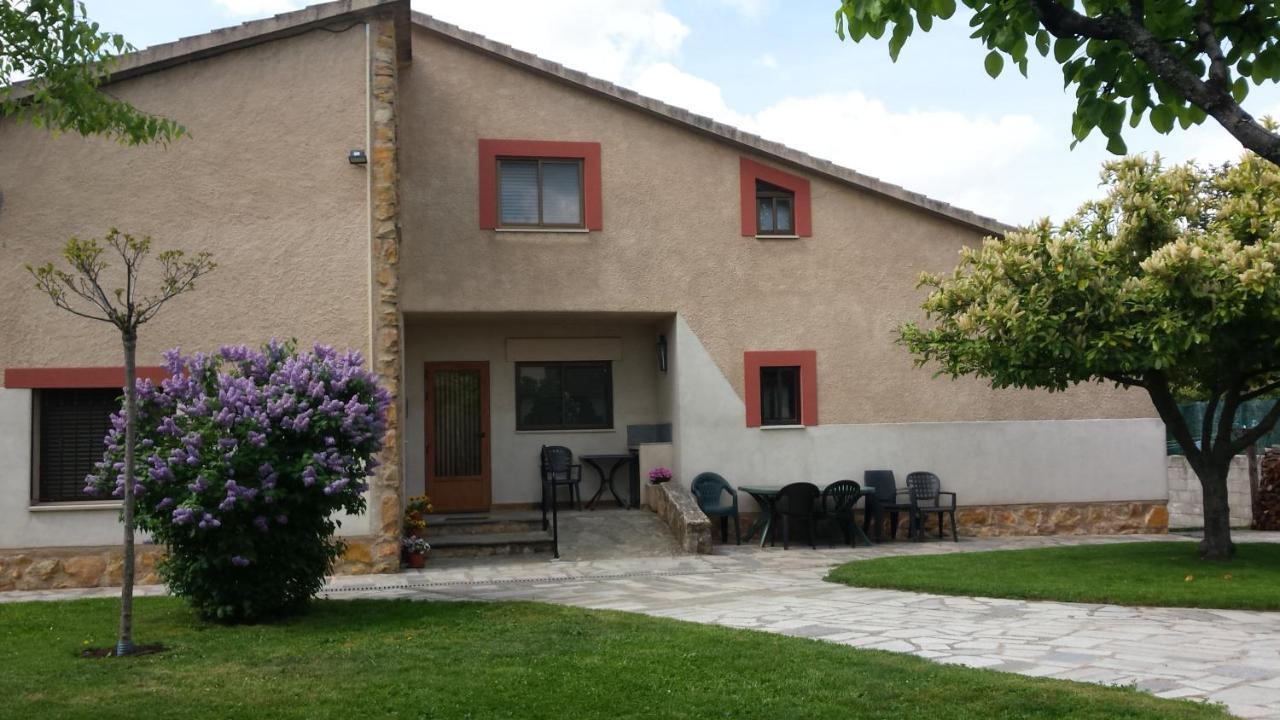 Casa Rural Las Tuyas en Segovia Palazuelos de Eresma Exterior foto